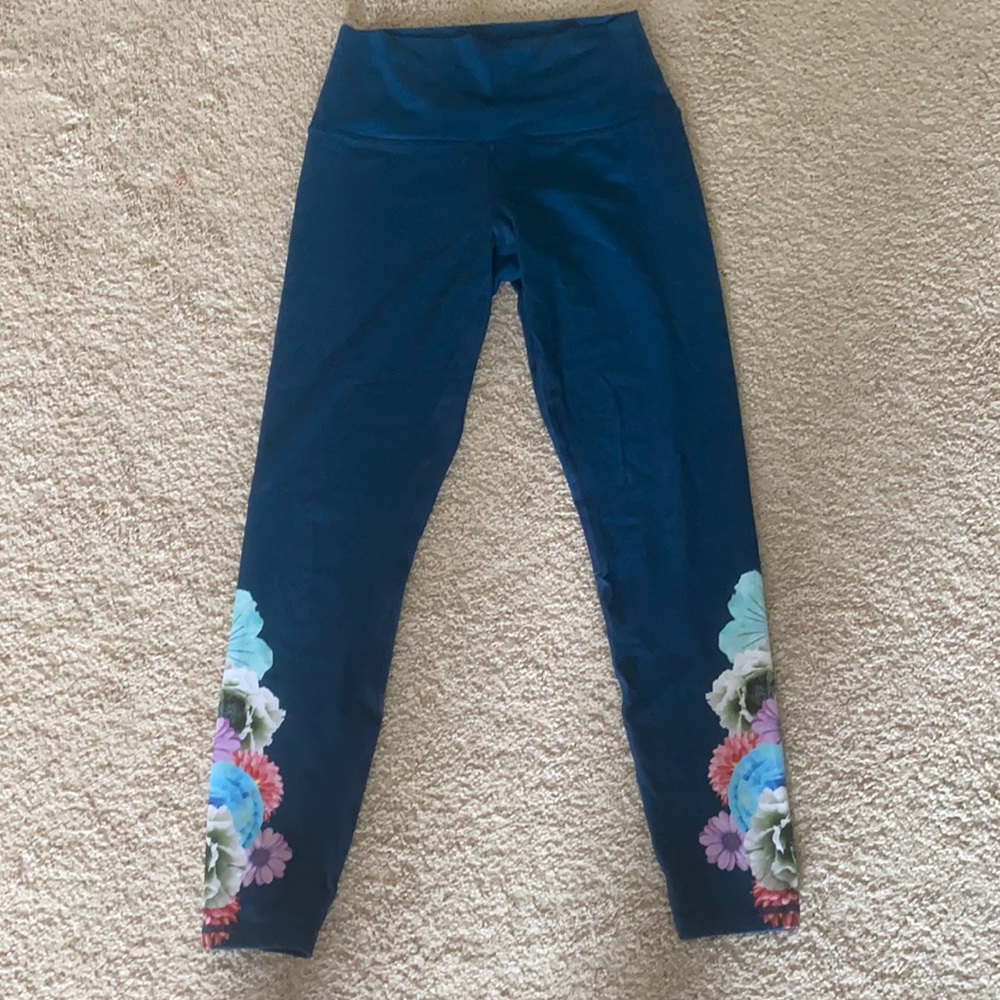 Four Athletics Paleomg flower leggings